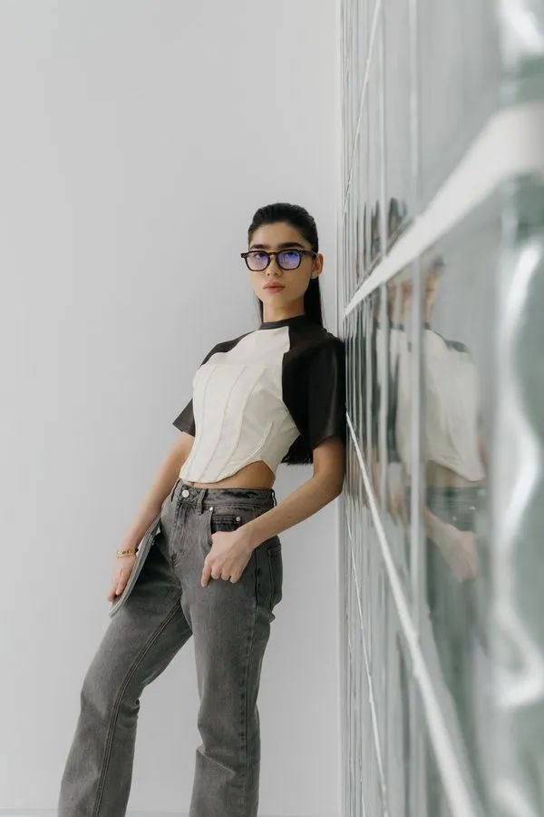 Leyla 5