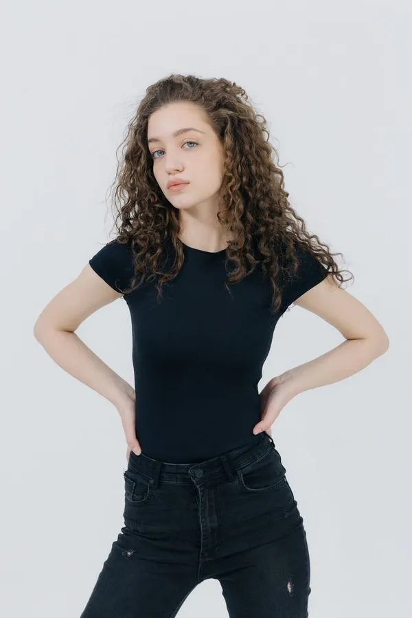 Alina 4